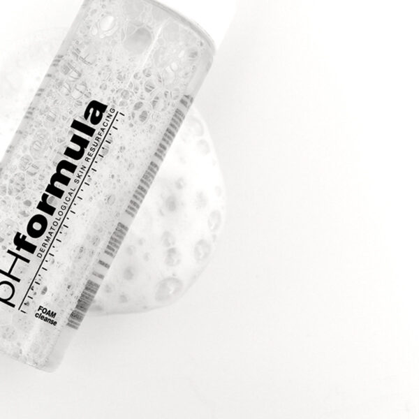 01-Cleansing the skin